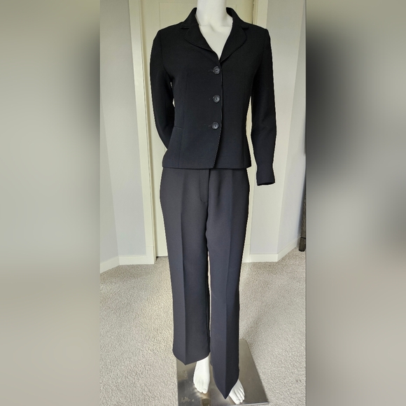 EUC Size 8P Precis Petite Black Suit - Picture 2 of 15
